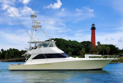 Aboard HIGH TIDE a 68ft (20.73m) luxury motor yacht , built by VIKING YACHTS in 2006