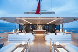 https://media.fraseryachts.com/Yachts/Y232448/images/yachtfolio/alchemy-main-deck-aft-stairs-to-beach-club_376490-6JZw3jKT.jpg?vh=3041da&w=310