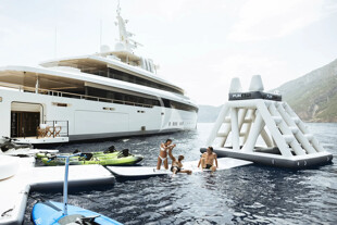 https://media.fraseryachts.com/Yachts/Y232448/images/yachtfolio/alchemy-watersports_376504-a3Few98o.jpg?vh=7b71c4&w=310