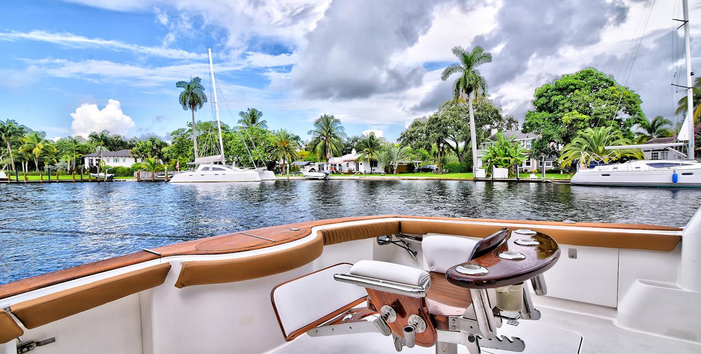 Aboard DOUBLE DE a 50ft (15.37m) luxury motor yacht , built by OCEAN   in 2006