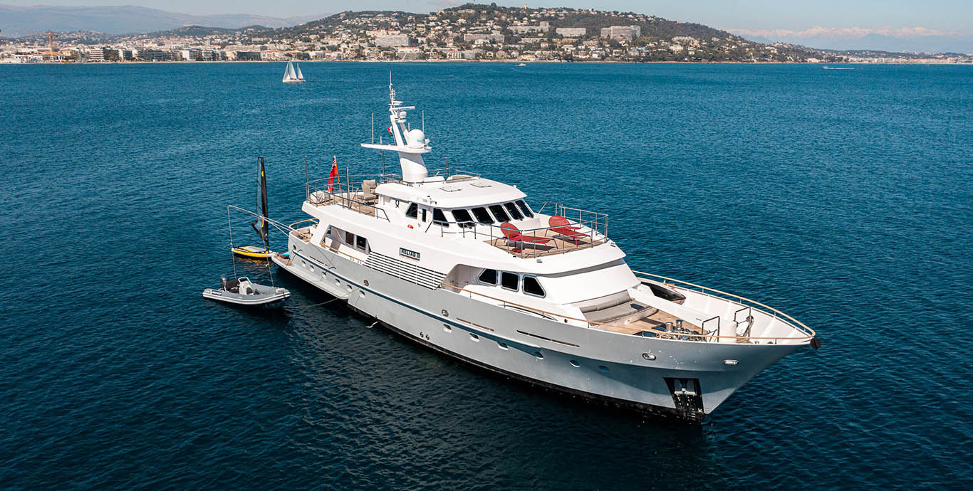 Aboard HELIAD III a 91ft (27.85m) luxury motor yacht for Sale & Charter available with Fraser Yachts, built by LYNX YACHTS in 2020