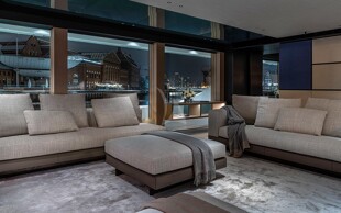 https://media.fraseryachts.com/Yachts/Y232673/images/yachtfolio/ace-salon_310672-K9mMmZnC.jpg?vh=0f5af1&w=310
