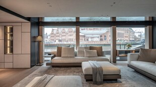 https://media.fraseryachts.com/Yachts/Y232673/images/yachtfolio/ace-salon_310673-sVRBtsmJ.jpg?vh=74d92d&w=310