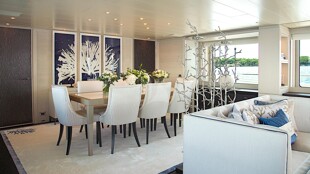 https://media.fraseryachts.com/Yachts/Y2326_MC_MC/images/yachtfolio/54-30-dining-table-main-deck_178934-MQJEKGn7.jpg?vh=9a50fb&w=310