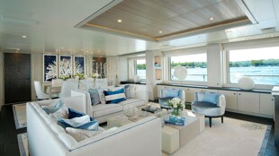 https://media.fraseryachts.com/Yachts/Y2326_MC_MC/images/yachtfolio/54-30-main-salon-5_178900-pUmvwy8a.jpg?vh=2757a6&w=310