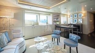 https://media.fraseryachts.com/Yachts/Y2326_MC_MC/images/yachtfolio/54-30-master-cabin-4_178893-UEOH4dqY.jpg?vh=dba182&w=310