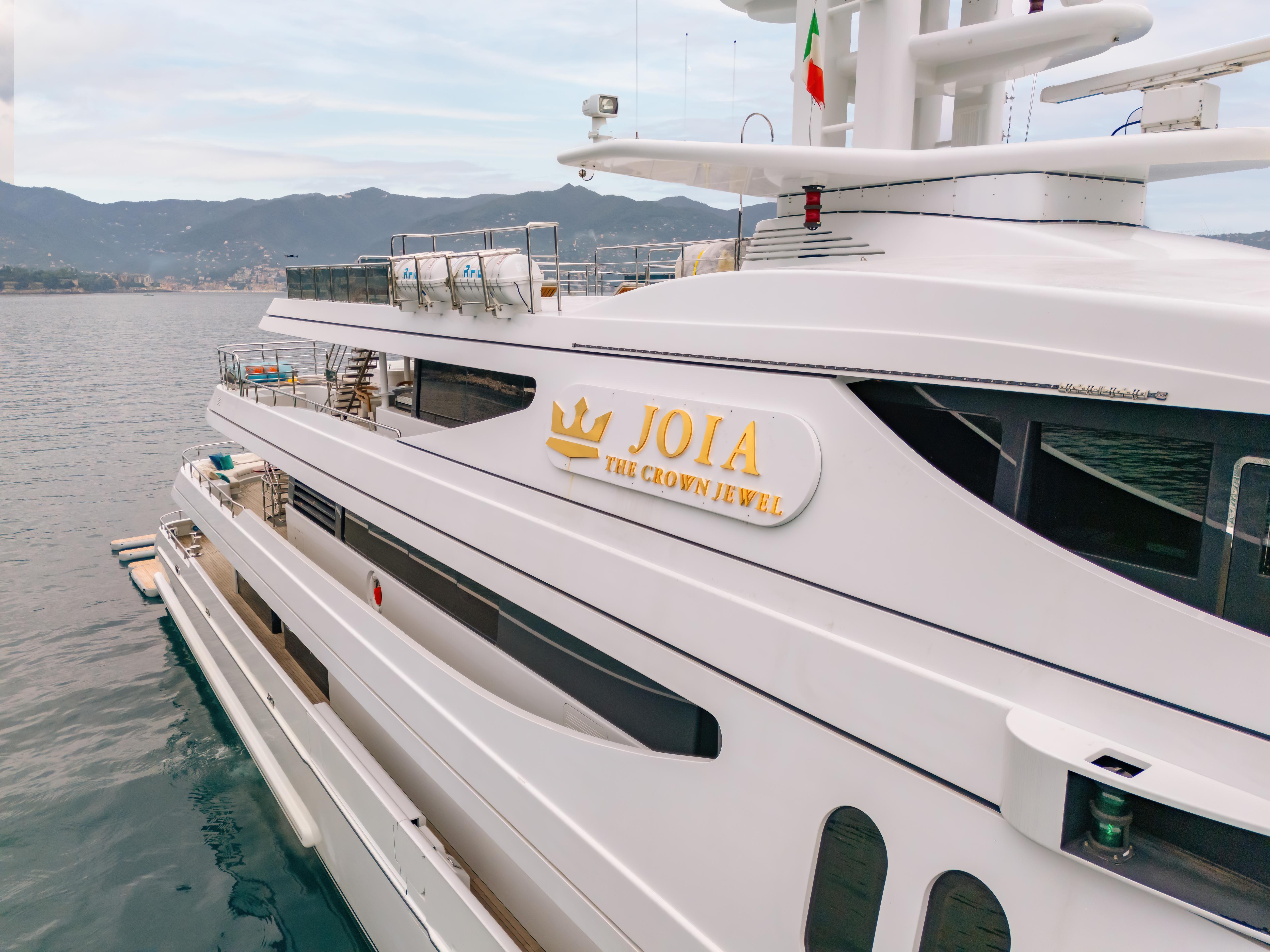 JOIA THE CROWN JEWEL motor yacht for Charter by Fraser Yachts, built by CODECASA