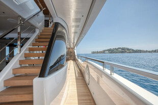 https://media.fraseryachts.com/Yachts/Y233044/images/yachtfolio/extra-time-len0wajhveap_435633-83OH1IIm.jpg?vh=16fd9c&w=310