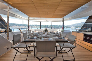 https://media.fraseryachts.com/Yachts/Y233044/images/yachtfolio/extra-time-urmx5l-ylvit_435630-QwIHuwkR.jpg?vh=568c0d&w=310
