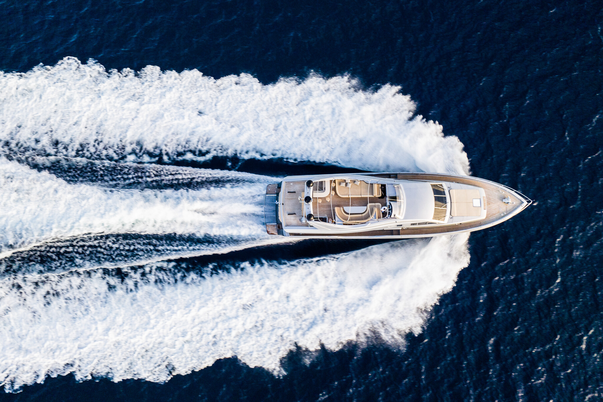 Aboard ANDROMEDA a 78ft (23.9m) luxury motor yacht , built by POSILLIPO CANTIERI NAVALI in 1997