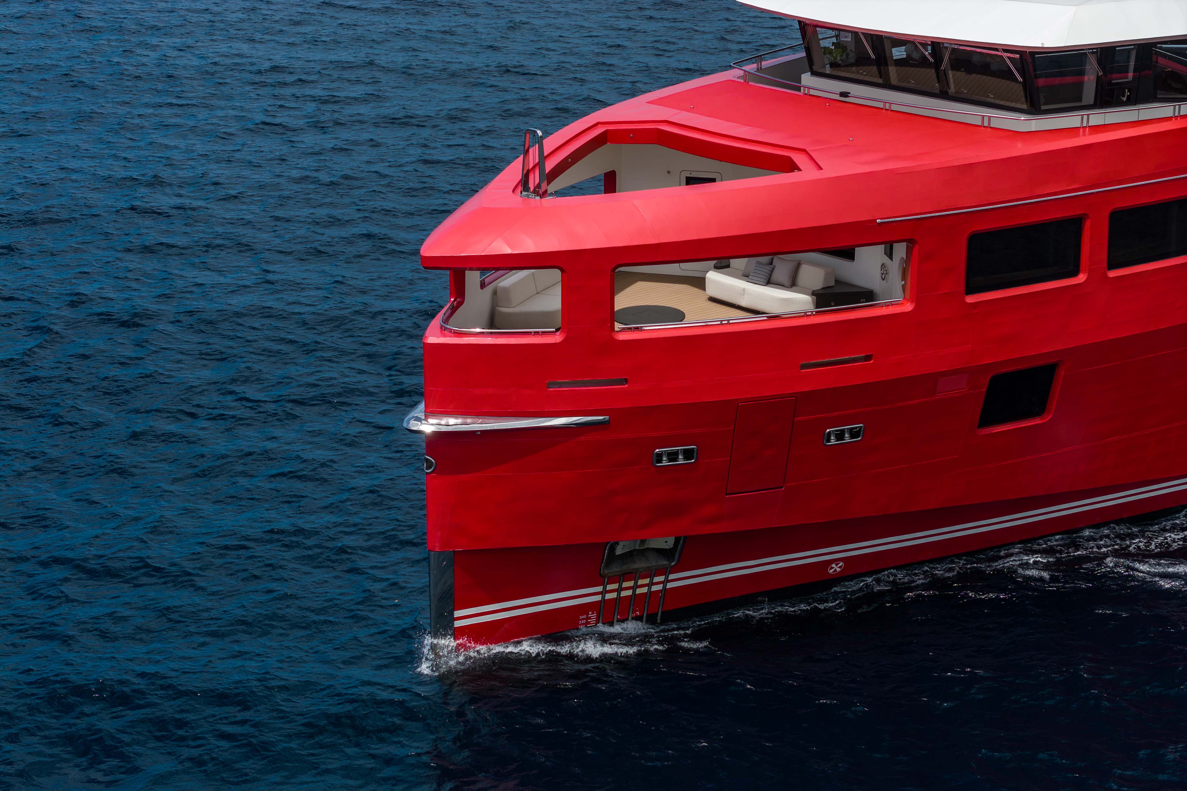 AKULA motor yacht for Sale by Fraser Yachts, built by ROSSINAVI