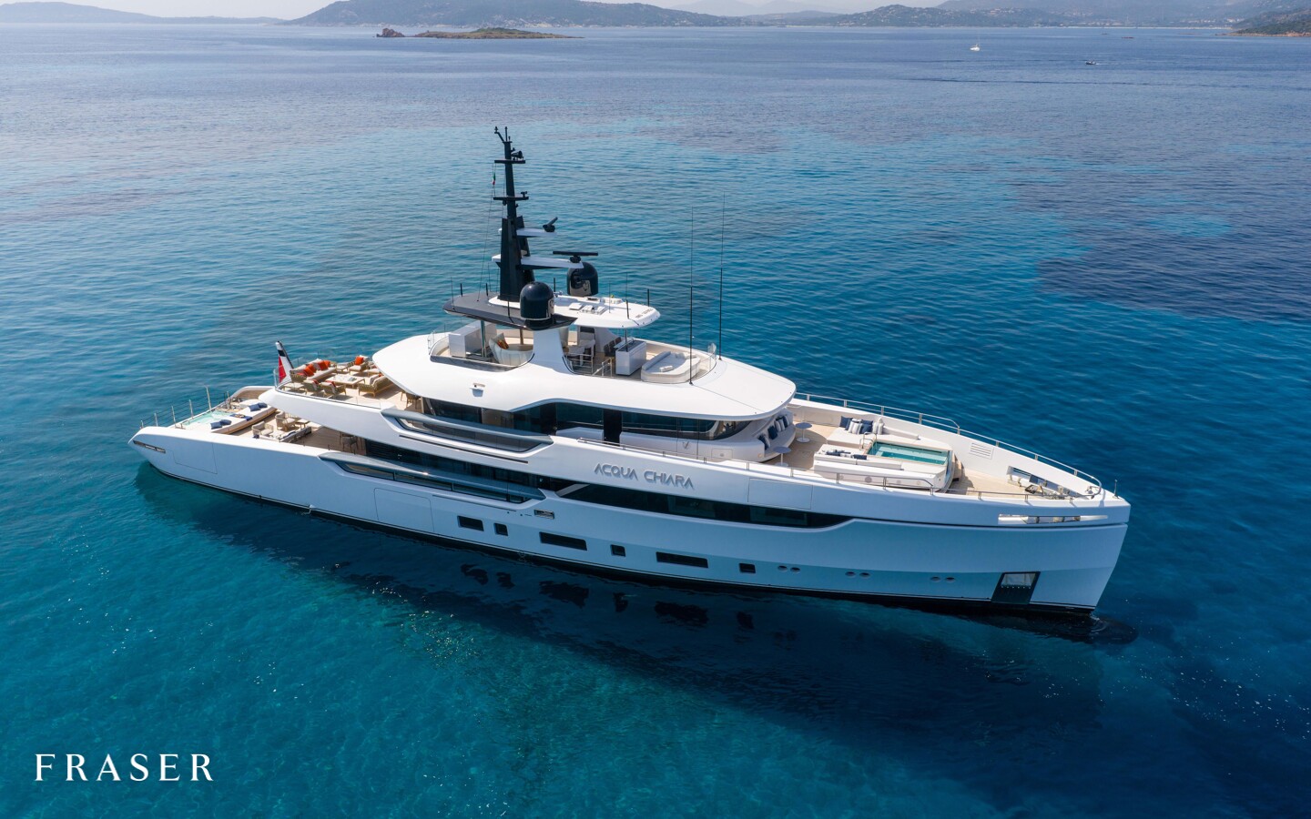 ACQUA CHIARA motor yacht for Charter by Fraser Yachts, built by COLUMBUS YACHTS