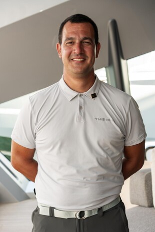 https://media.fraseryachts.com/Yachts/Y233820/images/yachtfolio/crew/437468-ZEHzGjwt.jpg?vh=289370&w=310