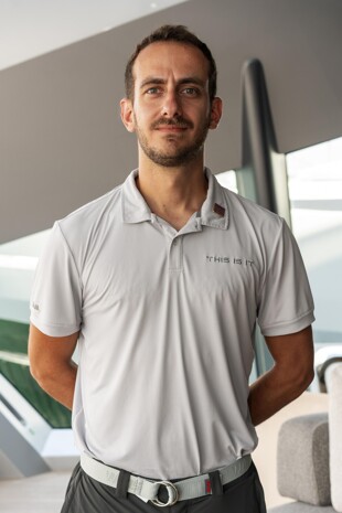 https://media.fraseryachts.com/Yachts/Y233820/images/yachtfolio/crew/437472-wgGVAJQA.jpg?vh=7dcd7a&w=310
