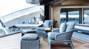 https://media.fraseryachts.com/Yachts/Y233820/images/yachtfolio/this-is-it-ylhxzi4-nx9x_375881-9QRJlbUw.jpg?vh=6cd4c6&w=310
