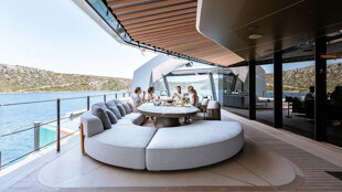 https://media.fraseryachts.com/Yachts/Y233820/images/yachtfolio/this-is-it-zzjsmo0juemr_442289-00EbBqFC.jpg?vh=595fad&w=310