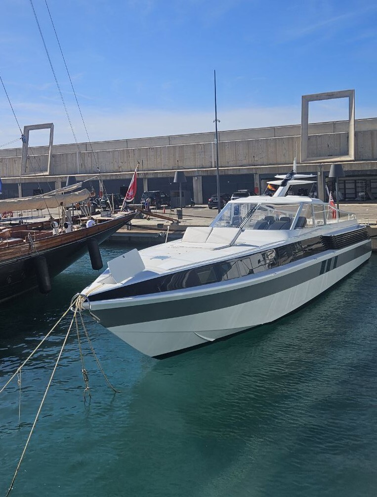 VALYRA sailing yacht for Sale by Fraser Yachts, built by HODGDON YACHTS