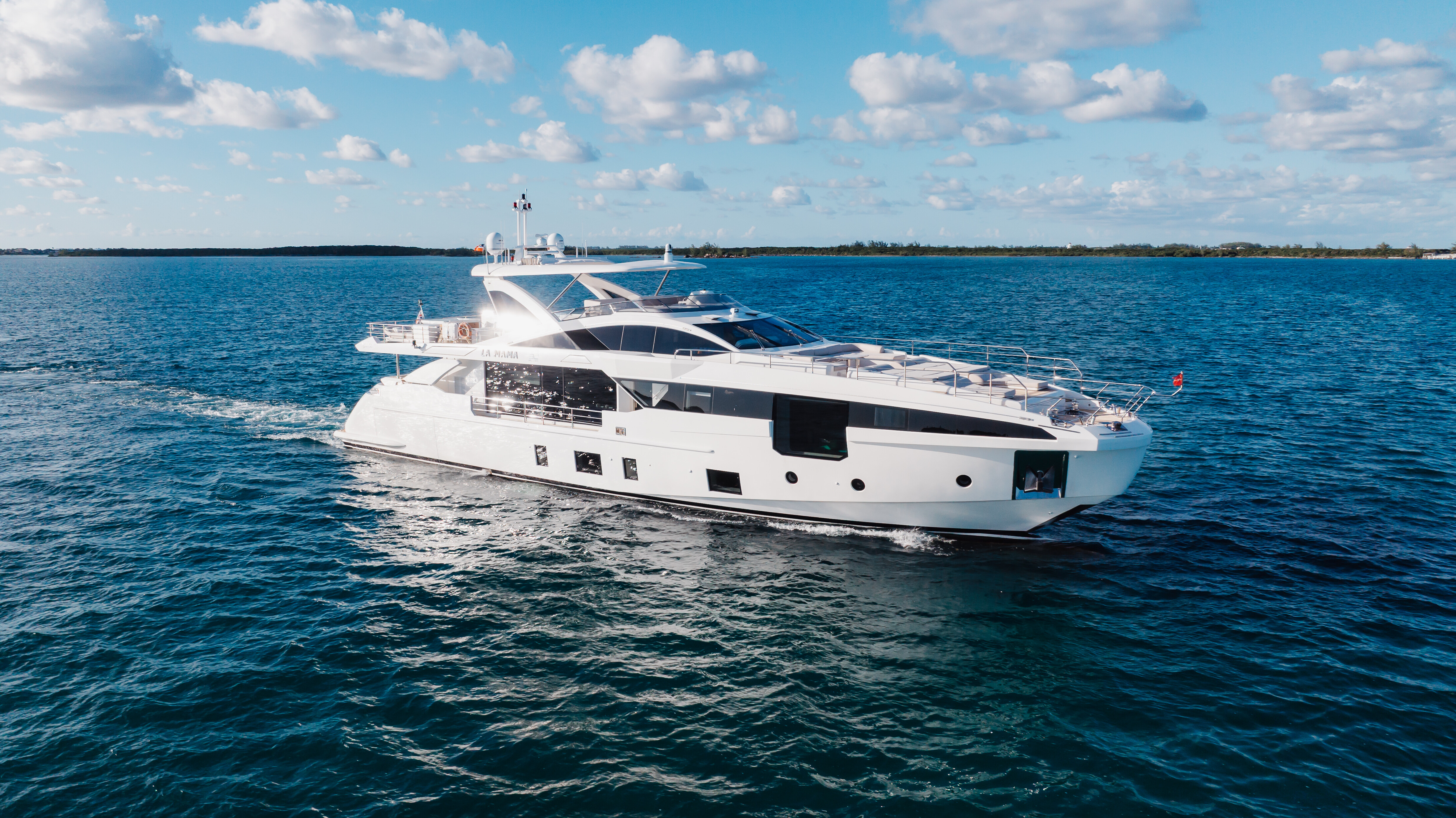 LA MAMA motor yacht  by Fraser Yachts, built by AZIMUT