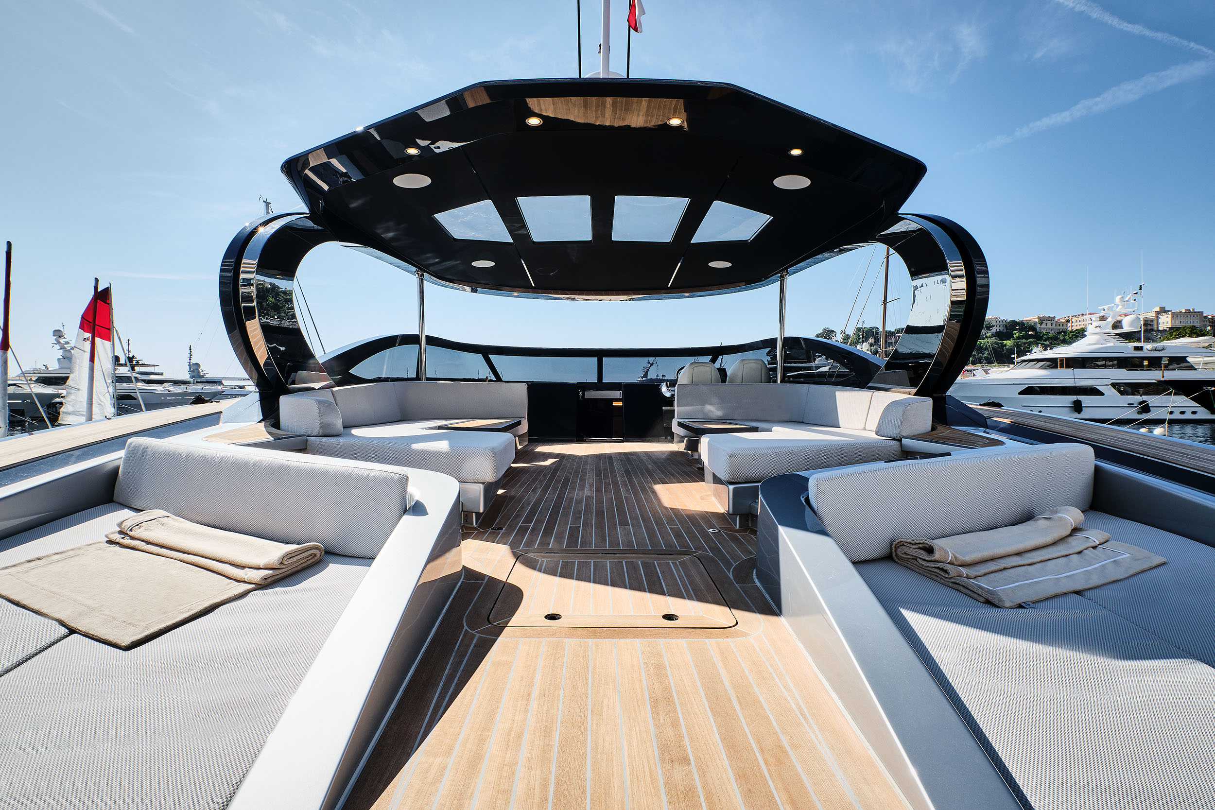 Aboard MAVERIC 1 a ft (19m) luxury motor yacht , built by PALMER JOHNSON in 2021