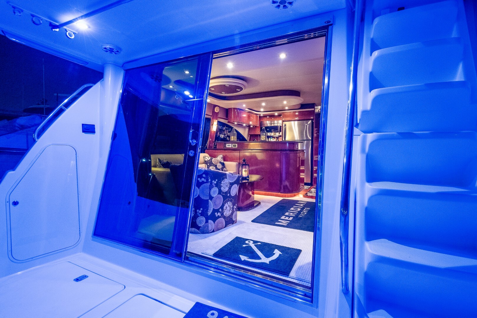 Aboard JANABANANA a 59ft (18.11m) luxury motor yacht for Sale available with Fraser Yachts, built by MERIDIAN in 2008