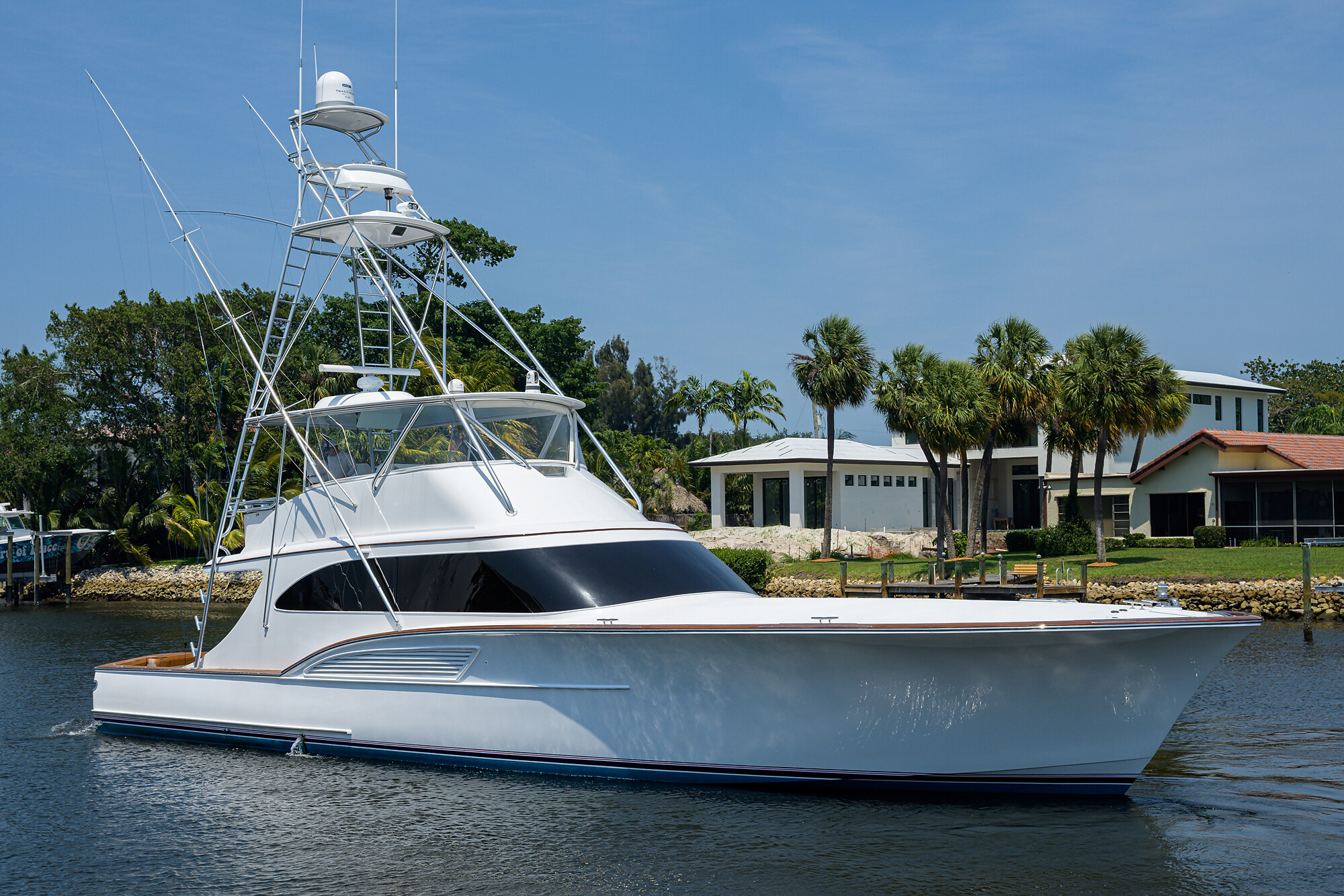 Aboard KEE-MERE a 68ft (20.73m) luxury motor yacht , built by B&D BOATWORKS in 2008