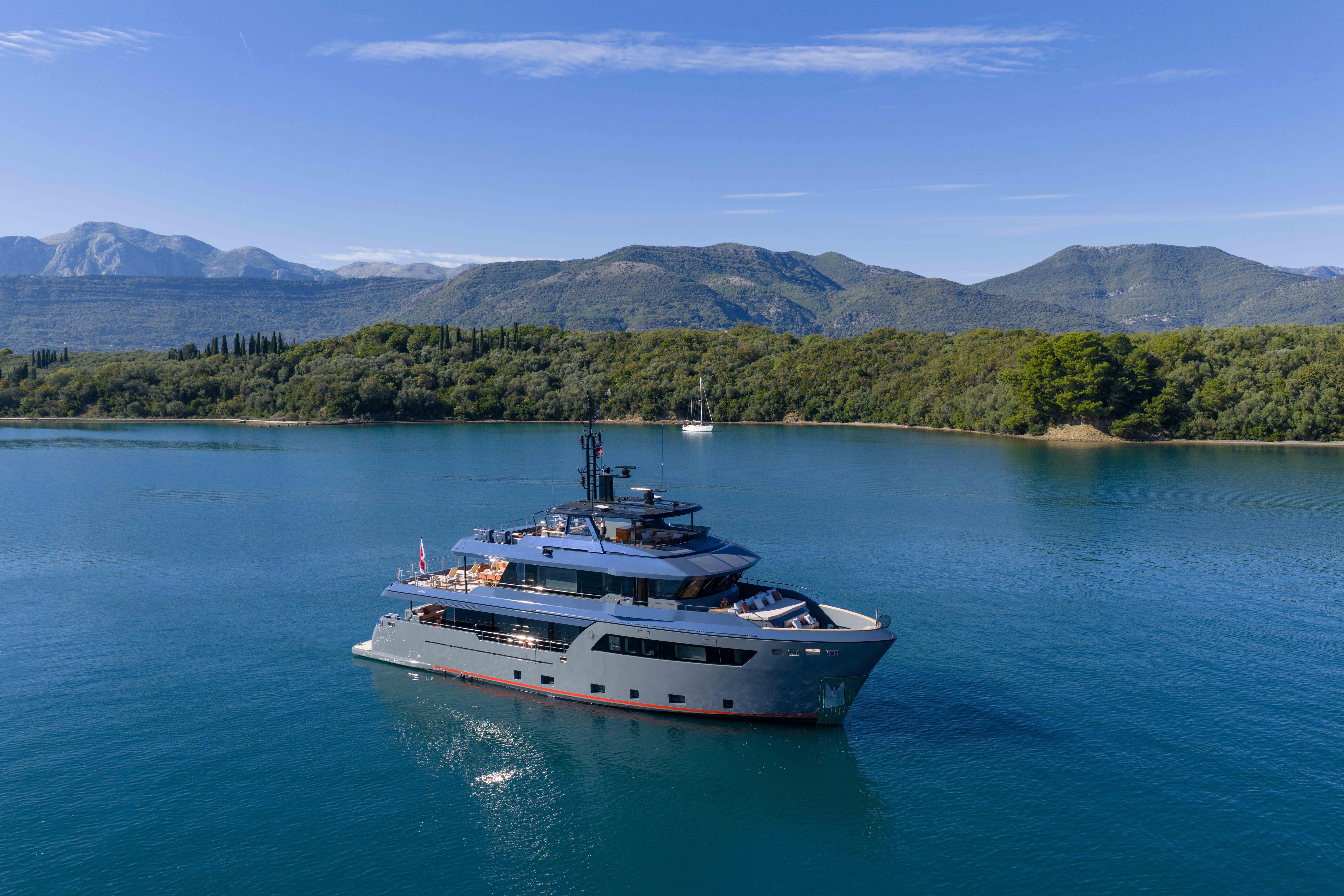 HAZE 2 motor yacht for Charter by Fraser Yachts, built by CANTIERE DELLE MARCHE
