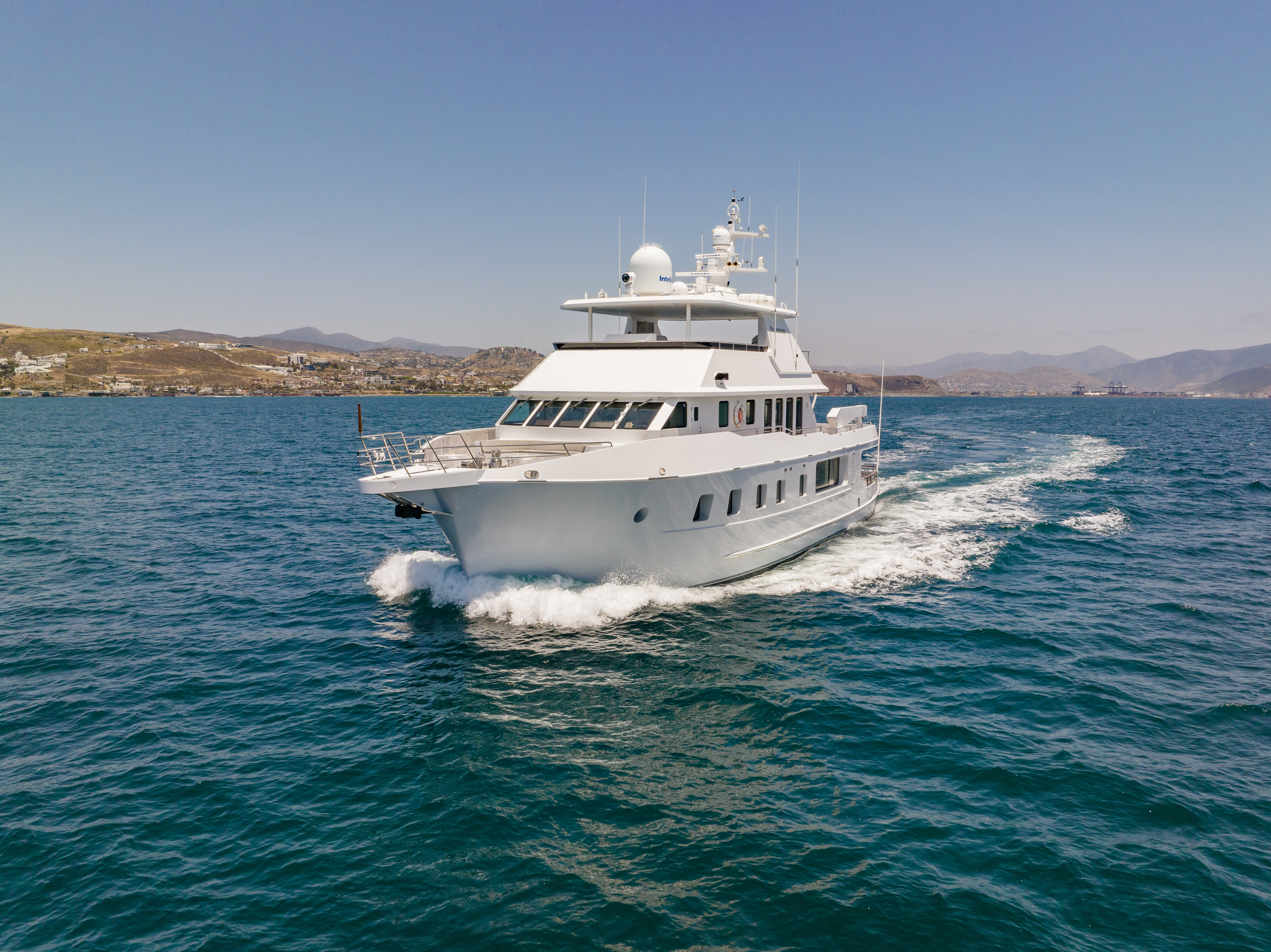 Aboard HARDHOME a 108ft (32.92m) luxury motor yacht for Sale available with Fraser Yachts, built by ALBIN ENGINEERING in 1974