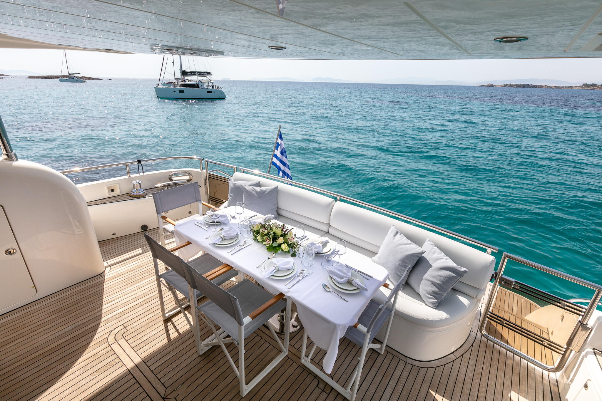 Aboard AZURE a 72ft (21.95m) luxury motor yacht for Charter available with Fraser Yachts, built by PRINCESS YACHTS in 2005