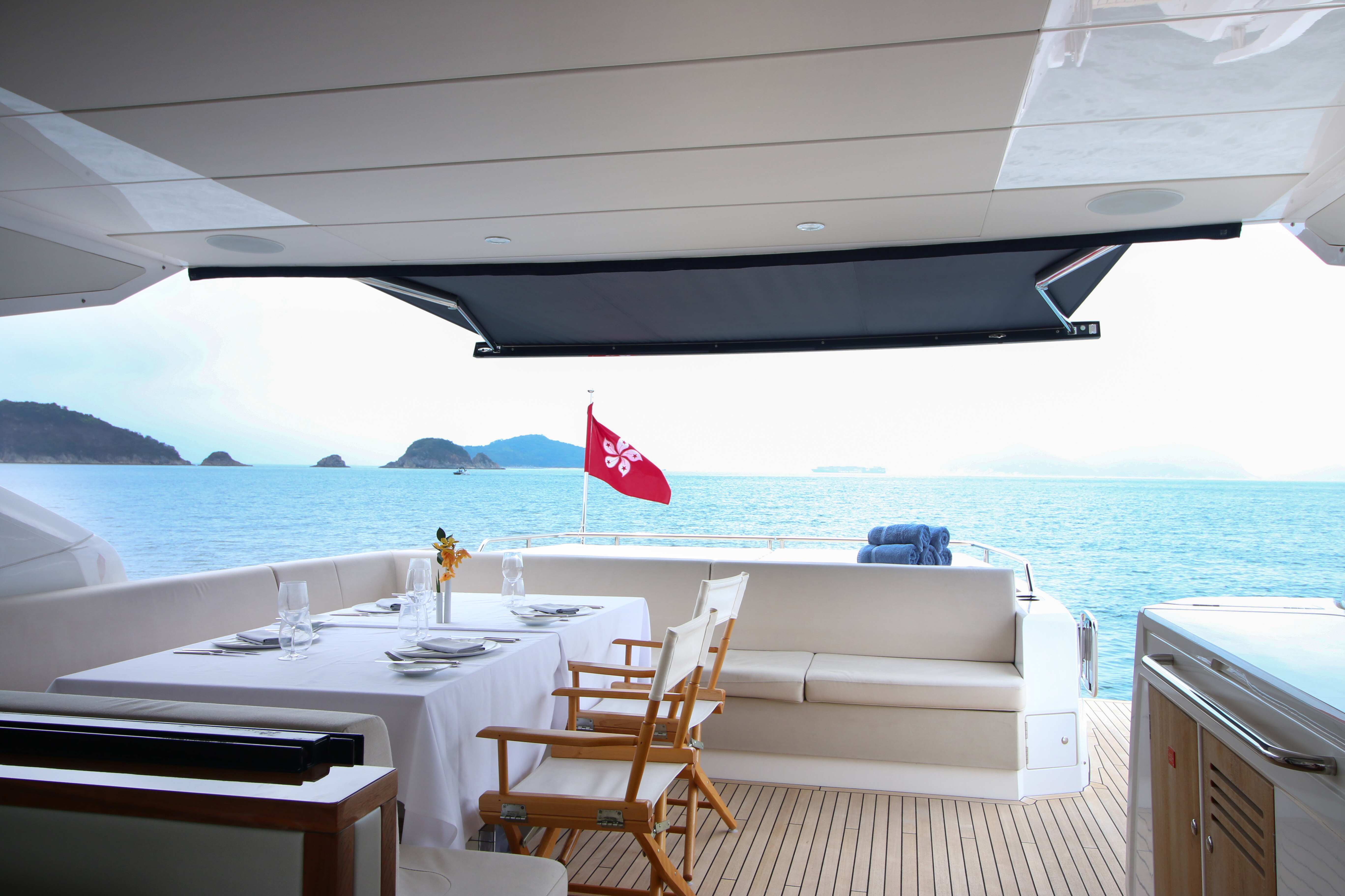 Aboard V a 74ft (22.81m) luxury motor yacht for Sale available with Fraser Yachts, built by SUNSEEKER in 2019