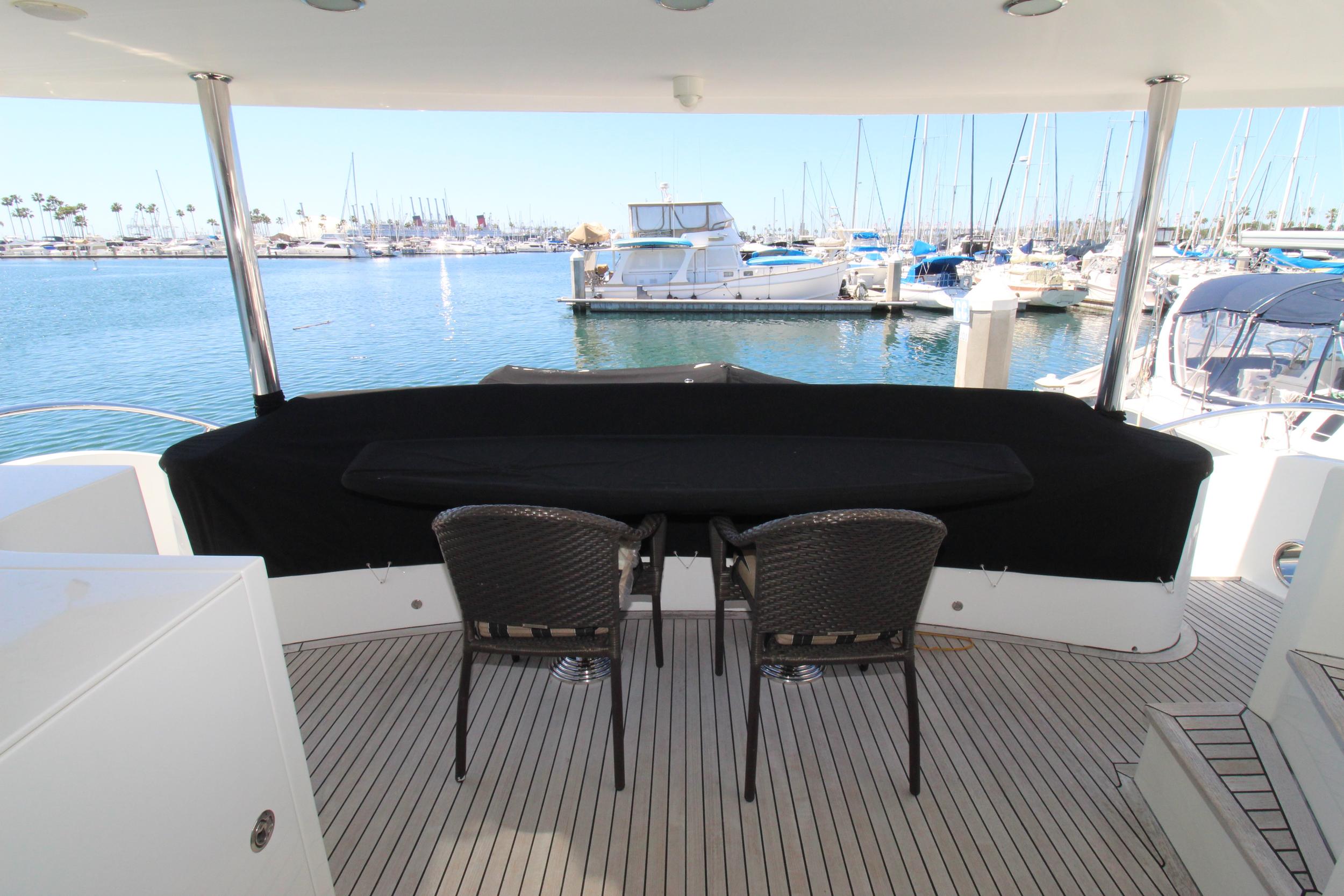 Aboard LA DULCE VIDA a 68ft (20.73m) luxury motor yacht for Sale available with Fraser Yachts, built by OCEAN ALEXANDER in 2010