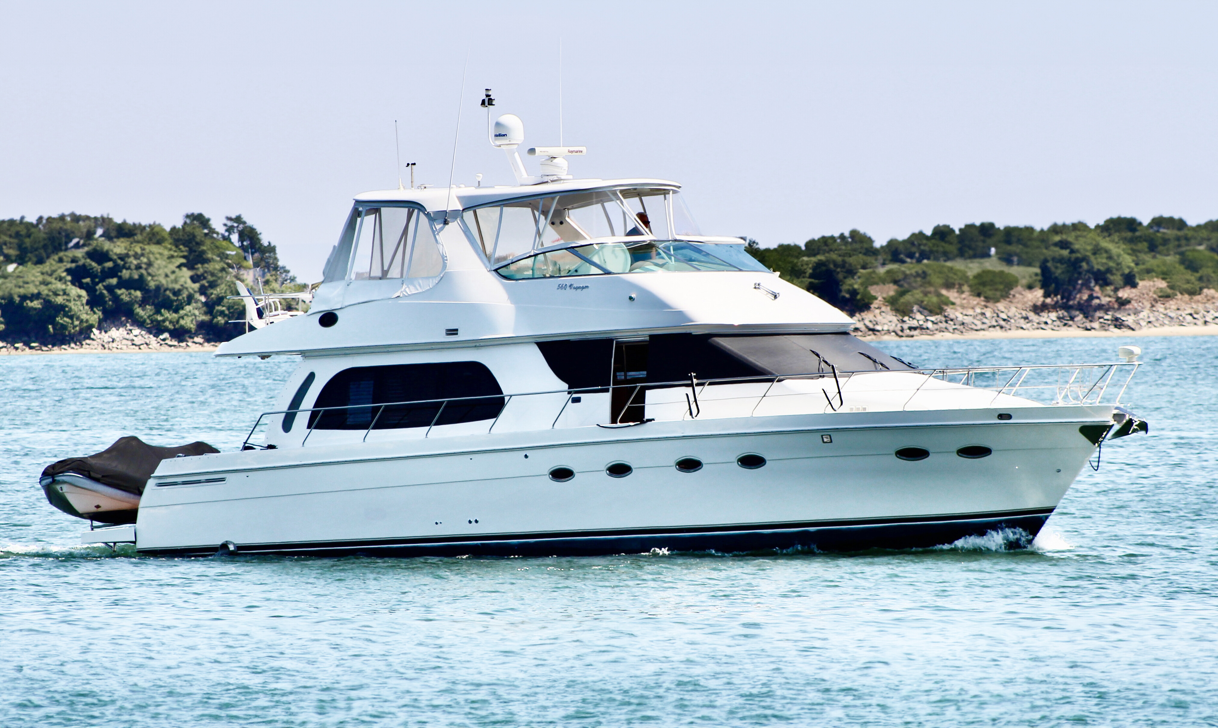 Aboard 19TH HOLE a 56ft (17.07m) luxury motor yacht , built by CARVER in 2004