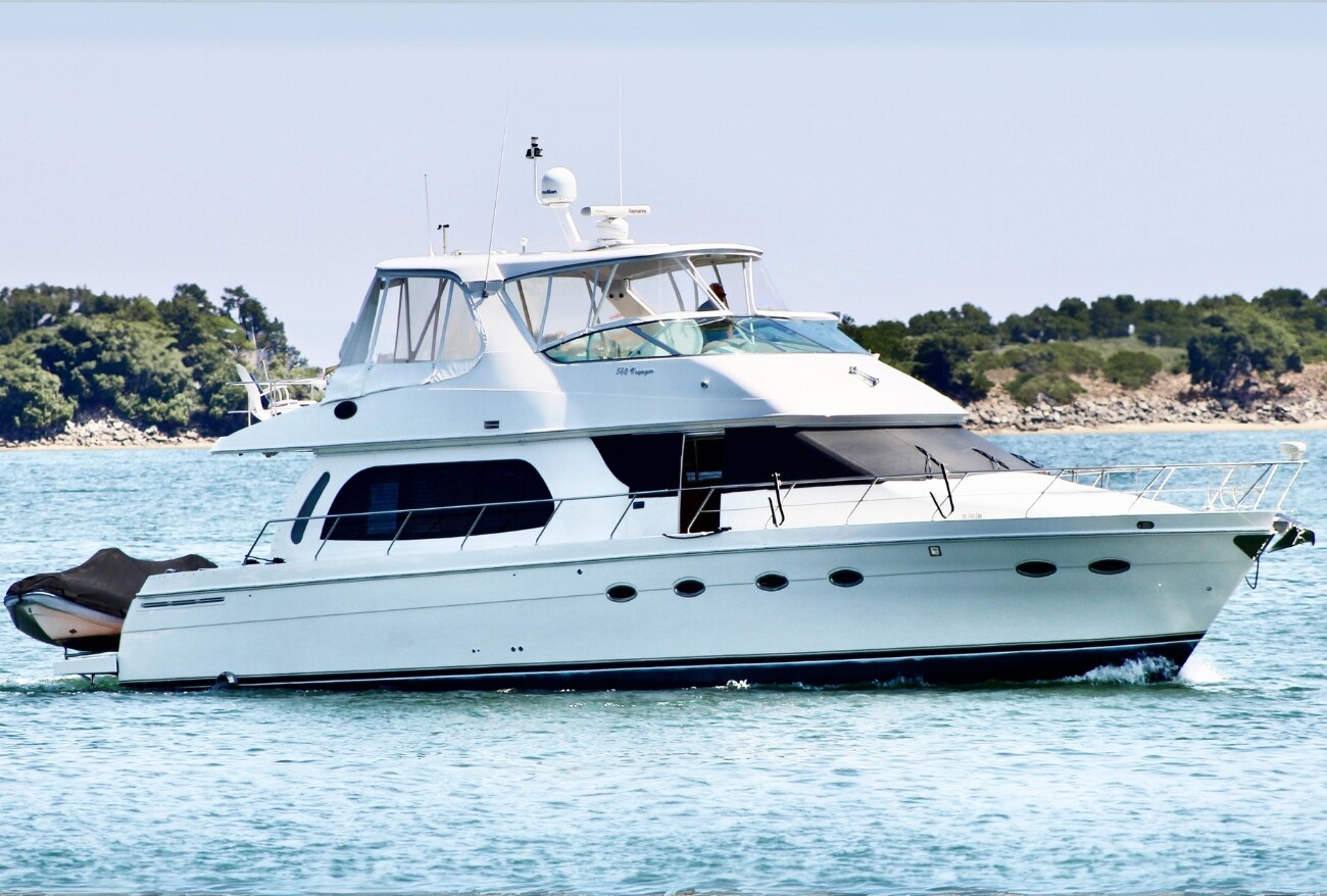 Aboard 19TH HOLE a 56ft (17.07m) luxury motor yacht , built by CARVER in 2004