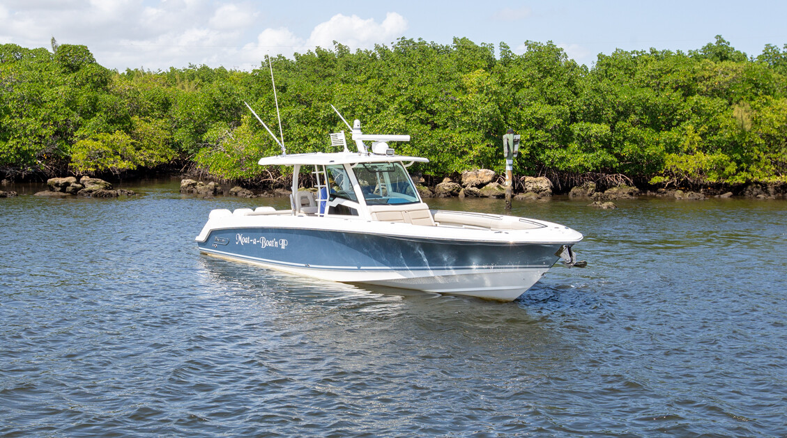 Aboard MOAT-A-BOAT'N a 38ft (11.58m) luxury motor yacht for Sale available with Fraser Yachts, built by BOSTON WHALER in 2019