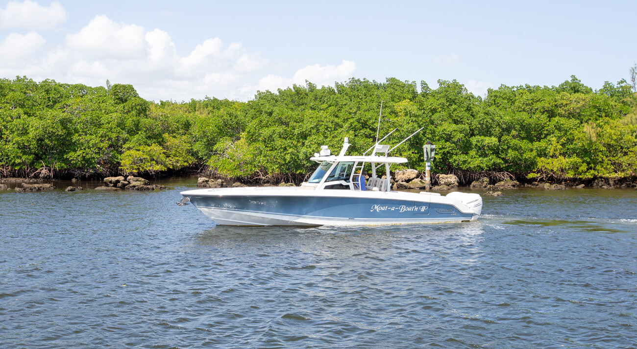 Aboard MOAT-A-BOAT'N a 38ft (11.58m) luxury motor yacht for Sale available with Fraser Yachts, built by BOSTON WHALER in 2019