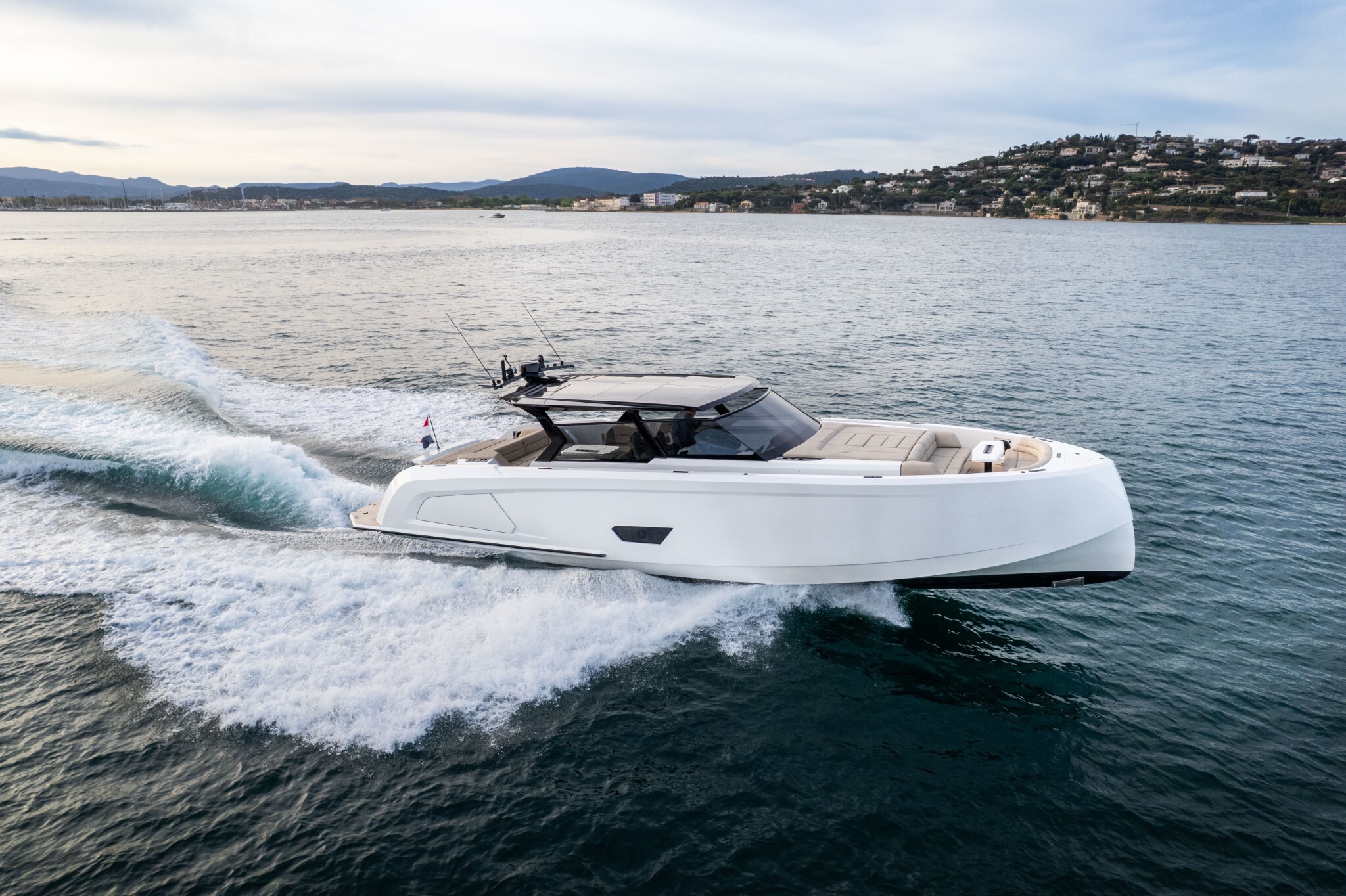 ELEVEN motor yacht for Sale by Fraser Yachts, built by VANQUISH YACHTS