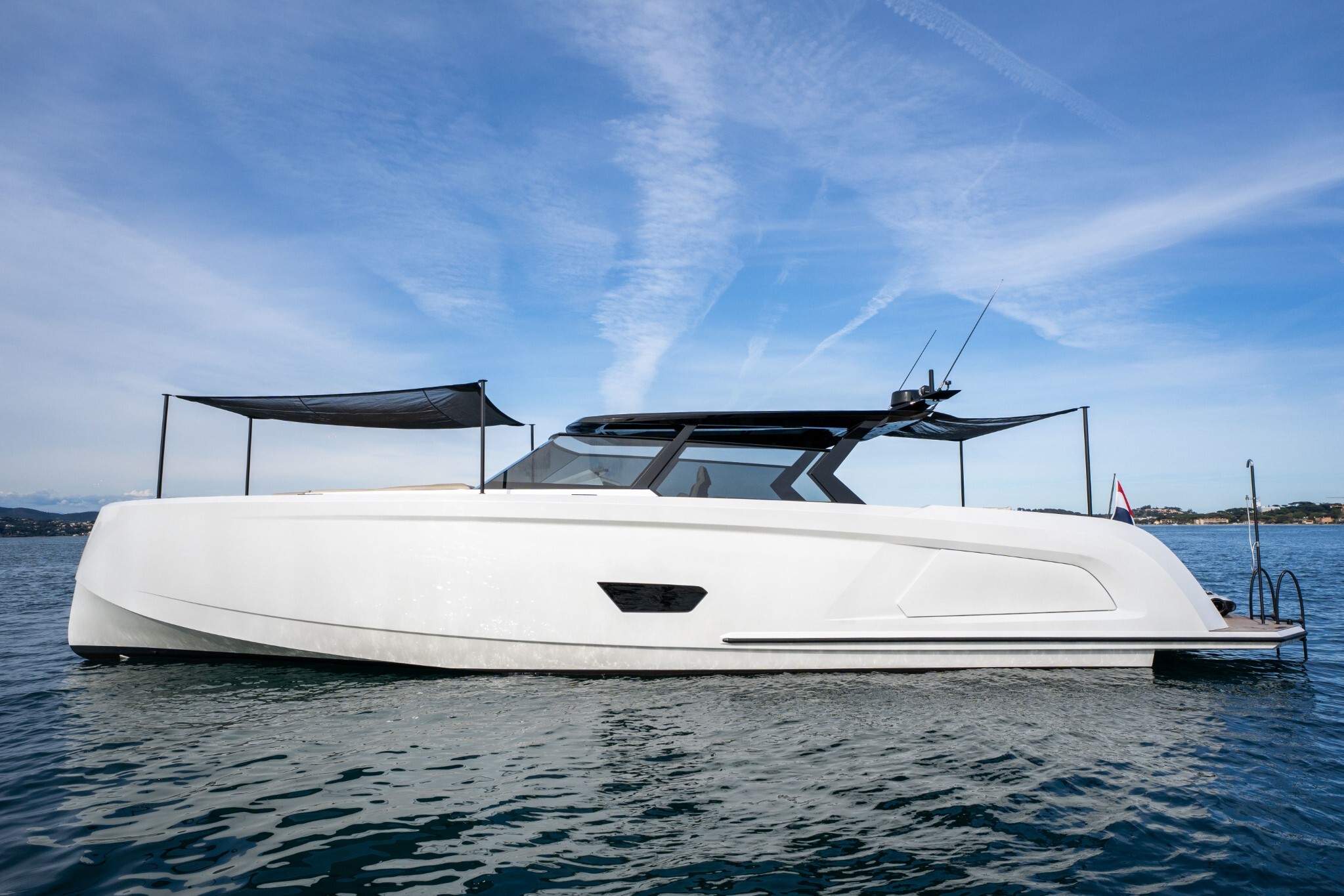 ELEVEN motor yacht for Sale by Fraser Yachts, built by VANQUISH YACHTS