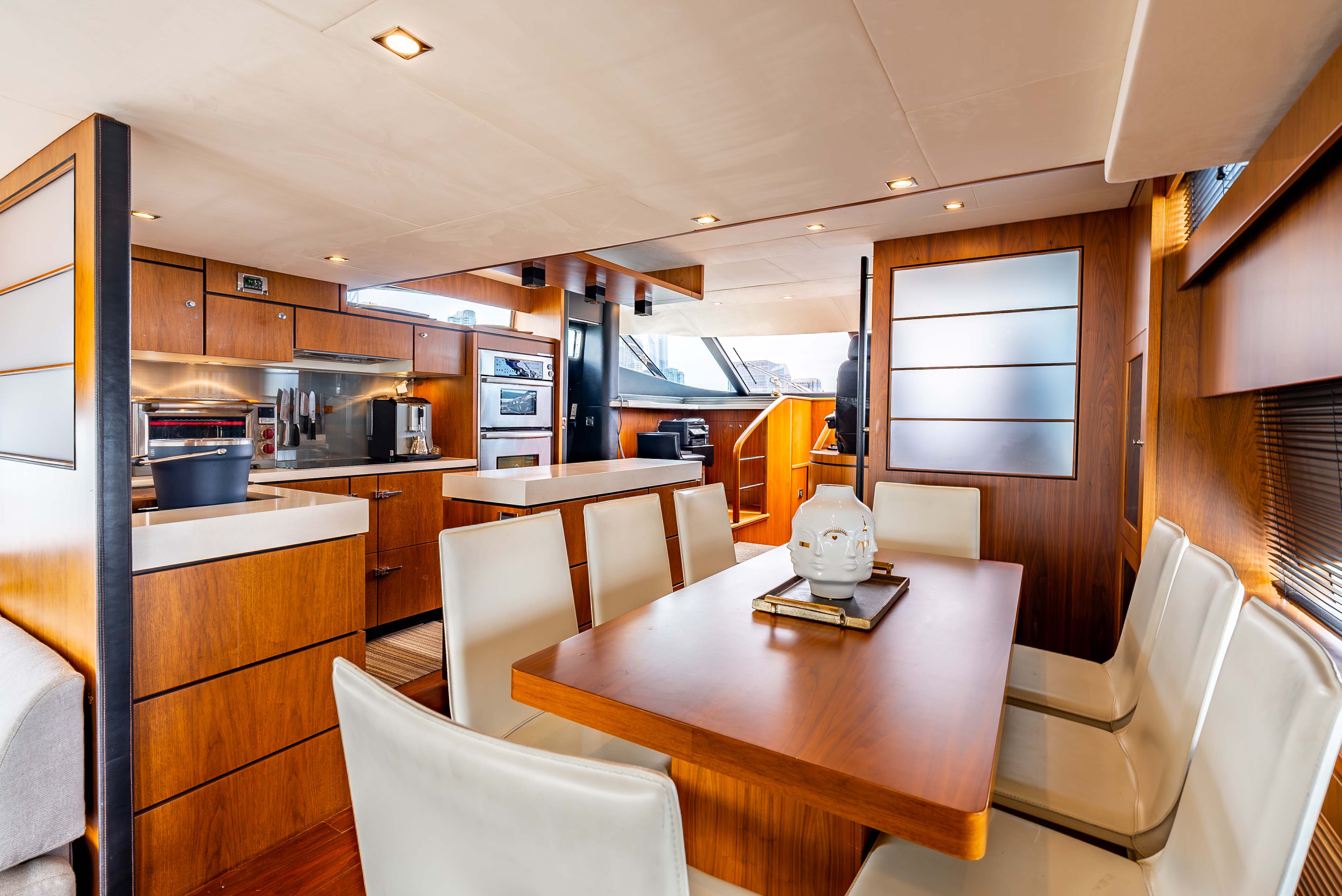 SEA HAMMOCK motor yacht for Sale by Fraser Yachts, built by FAIRLINE YACHTS