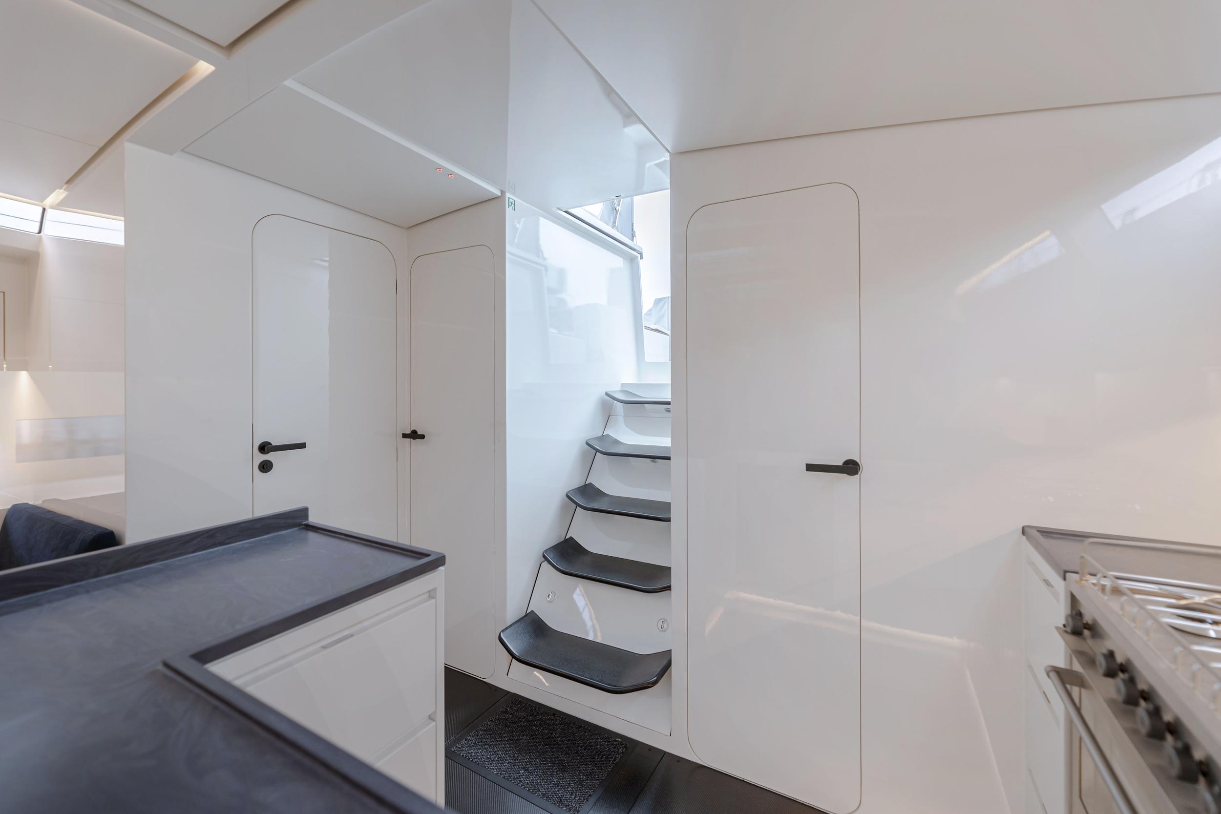 (3) AULIANA III Companionway-hEqMovfx.jpg