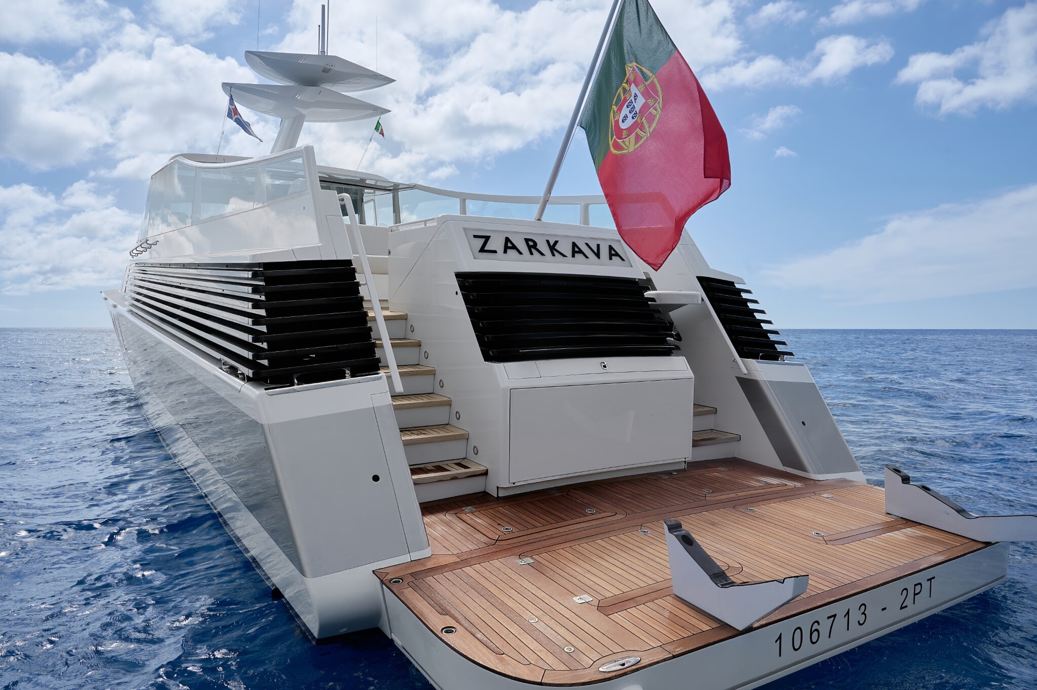 ZARKAVA motor yacht for Sale by Fraser Yachts, built by HODGDON YACHTS