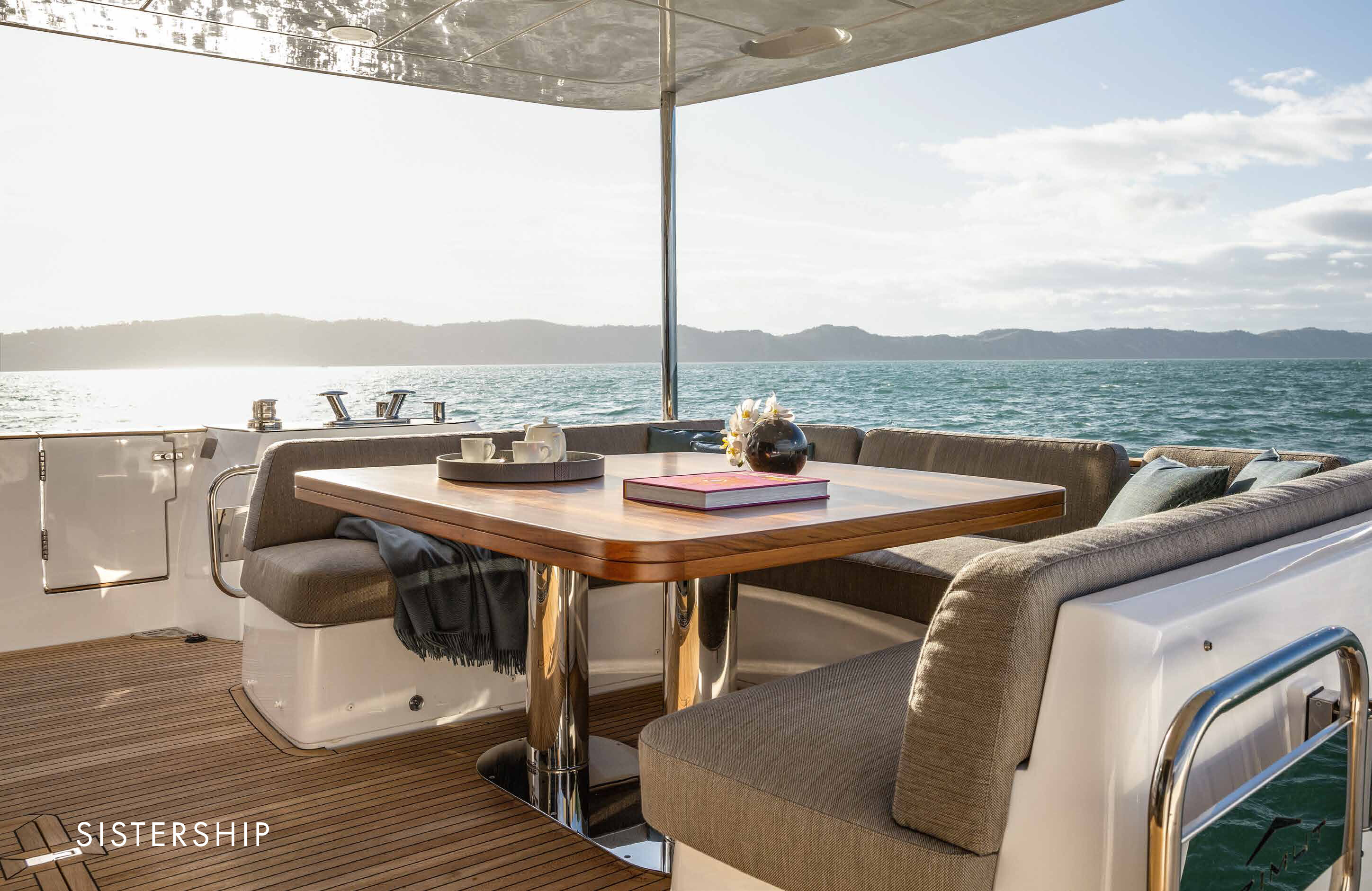 DOMANI SERA motor yacht for Sale by Fraser Yachts, built by AZIMUT