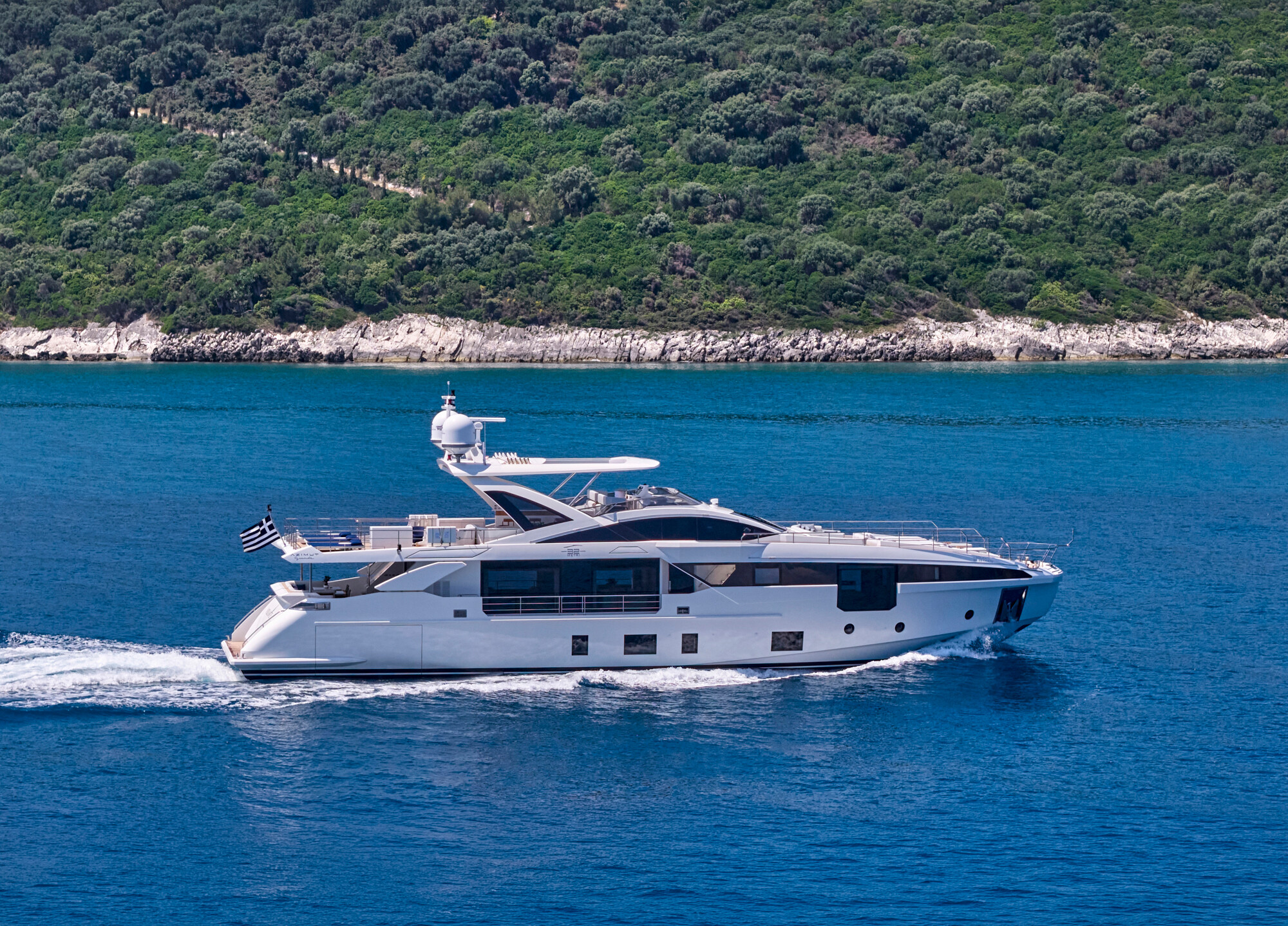 VOLANTE motor yacht for Charter by Fraser Yachts, built by AZIMUT