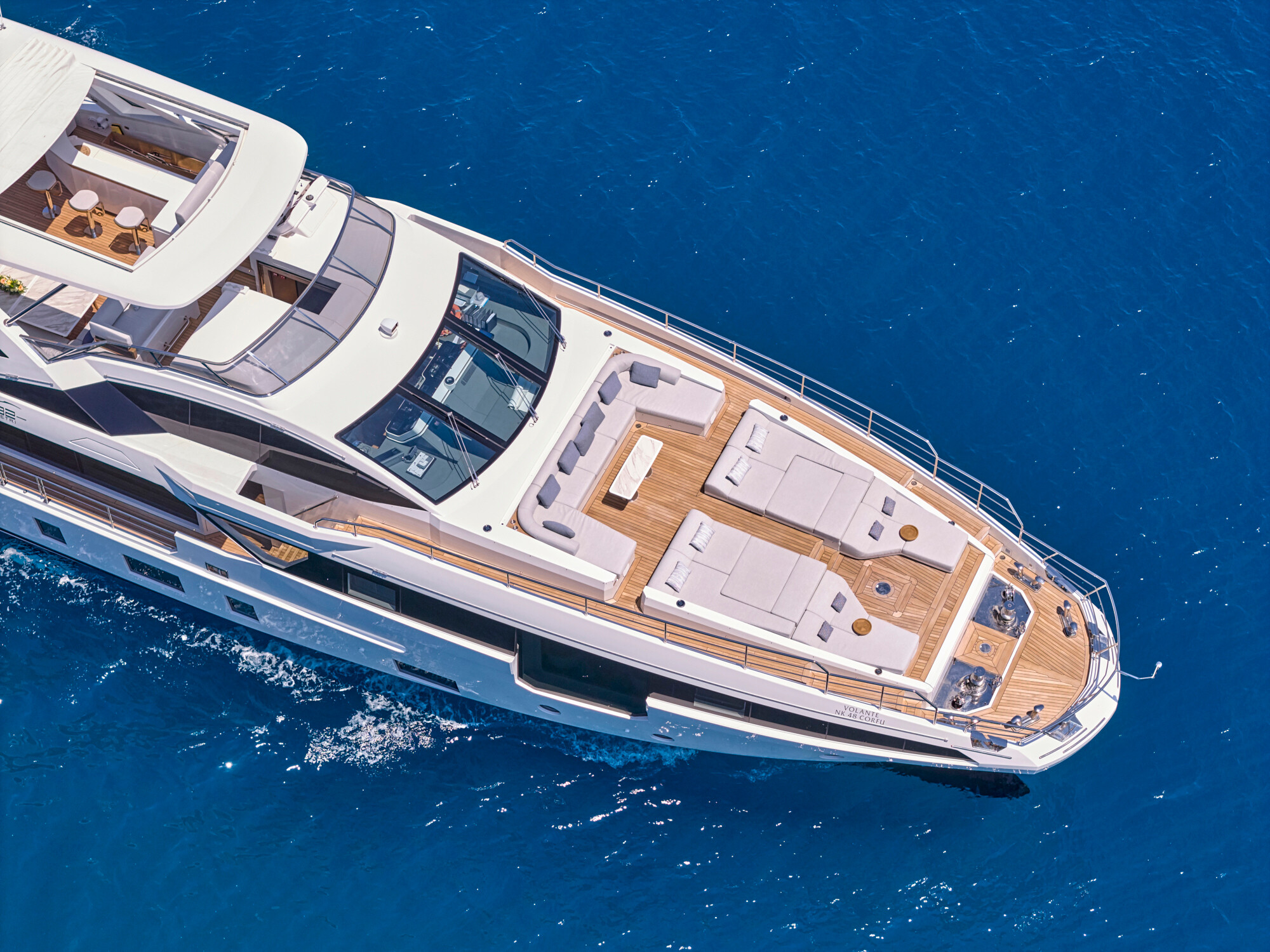 VOLANTE motor yacht for Charter by Fraser Yachts, built by AZIMUT