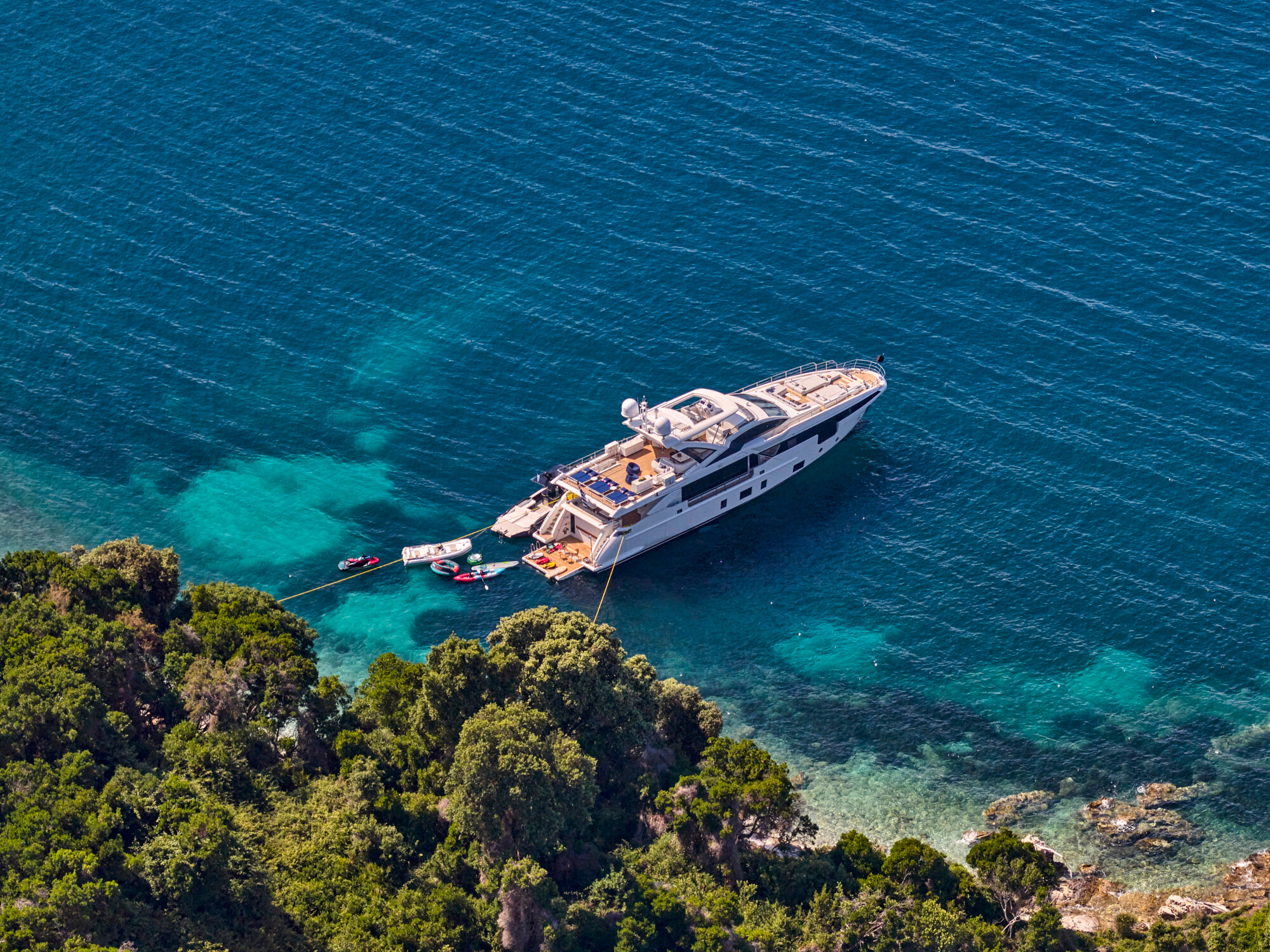 VOLANTE motor yacht for Charter by Fraser Yachts, built by AZIMUT