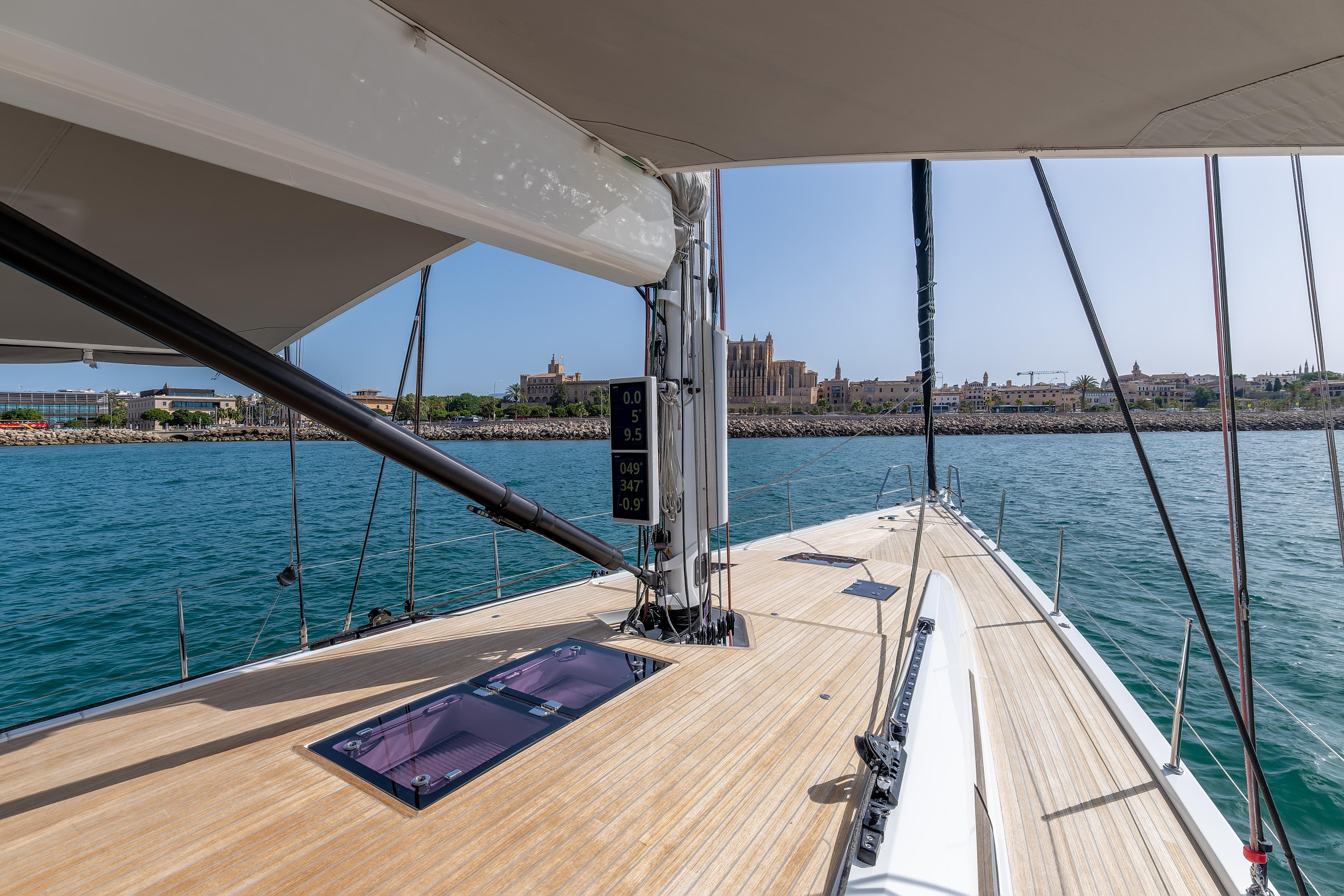 WAVEWALKER sailing yacht for Sale by Fraser Yachts, built by NAUTOR’S SWAN