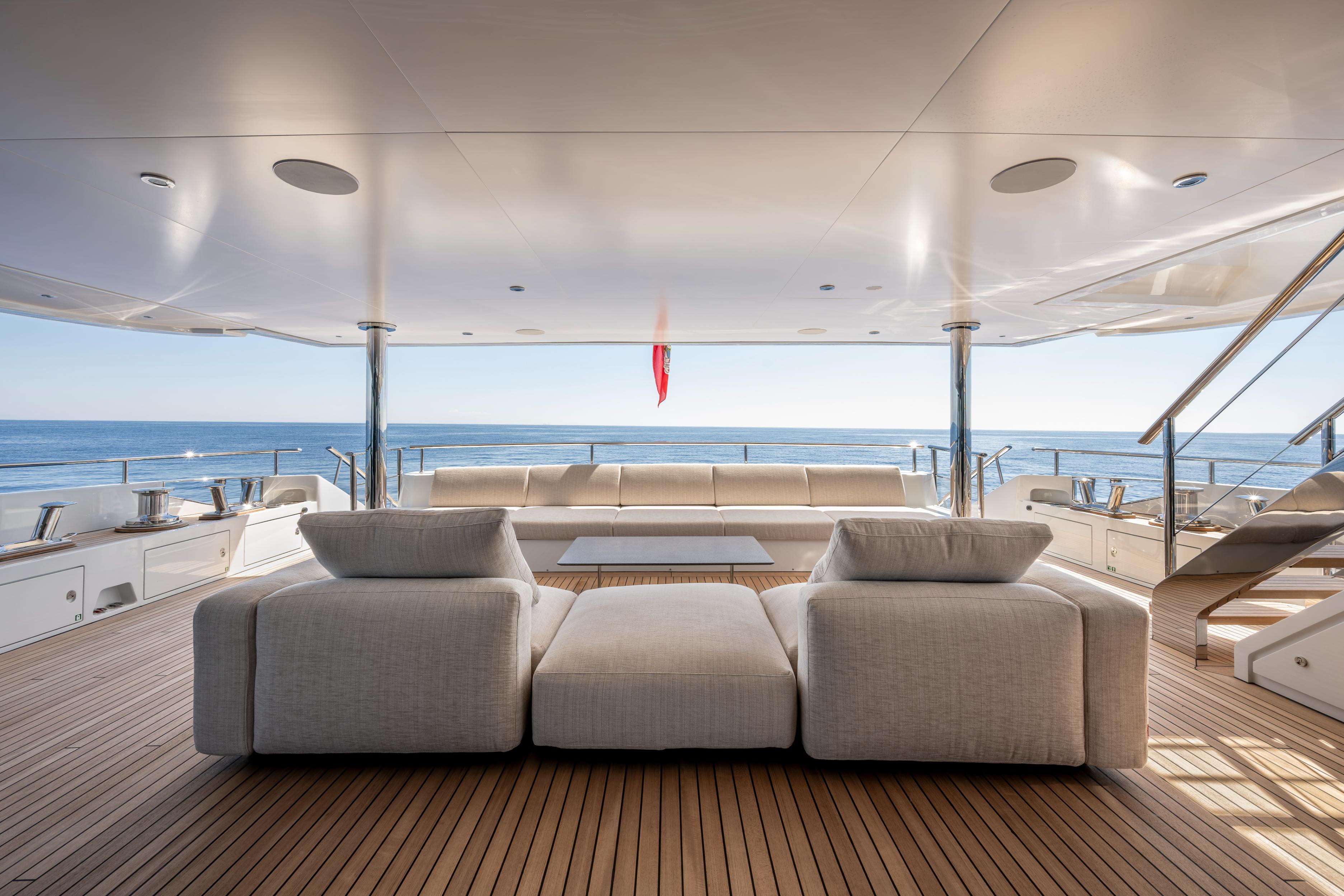 LUMINA motor yacht for Sale by Fraser Yachts, built by BENETTI