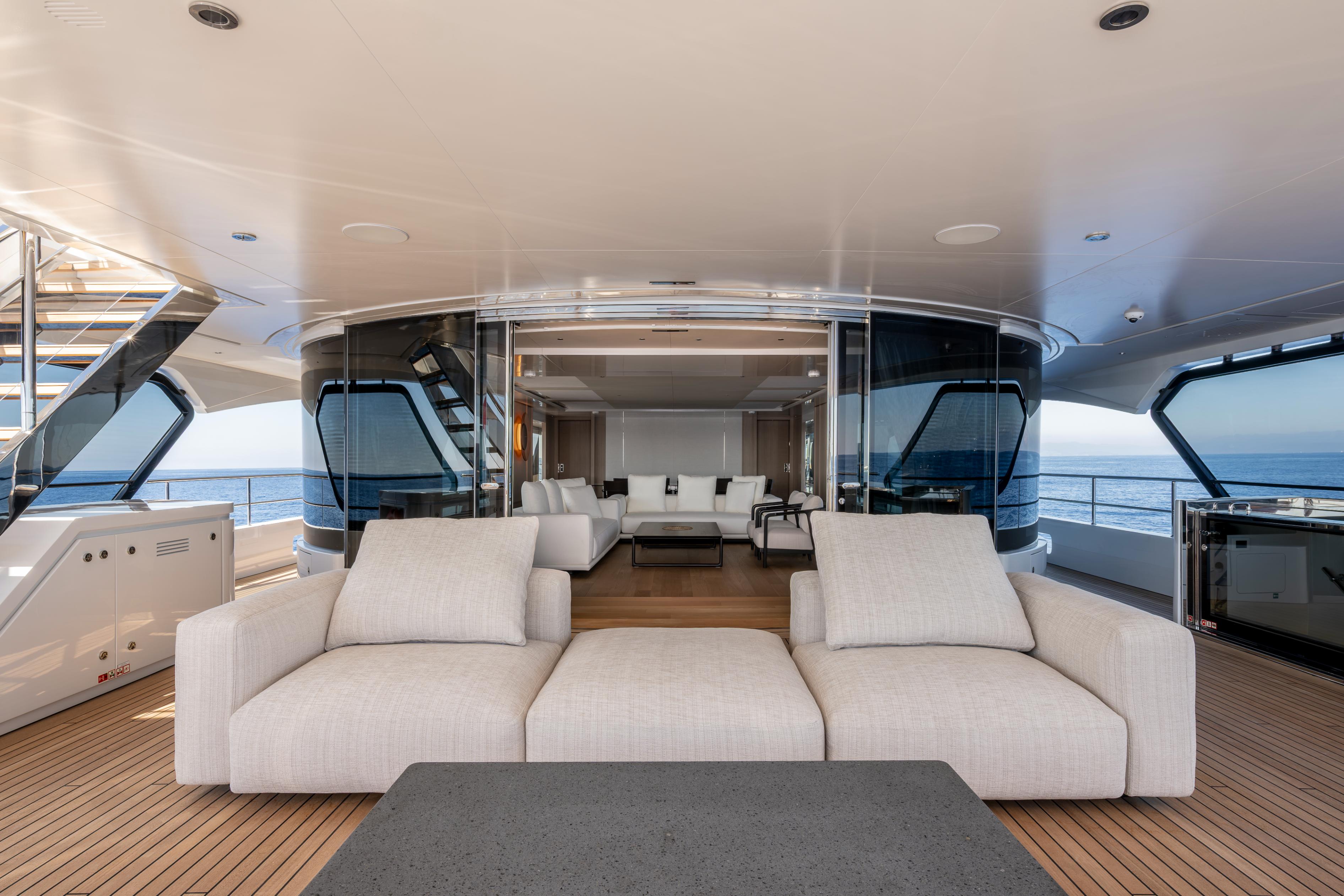 LUMINA motor yacht for Sale by Fraser Yachts, built by BENETTI