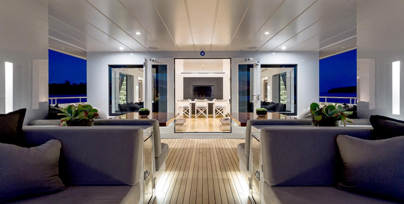 Aboard S7 a 128ft (39.3m) luxury motor yacht , built by TANSU YACHTS in 2016