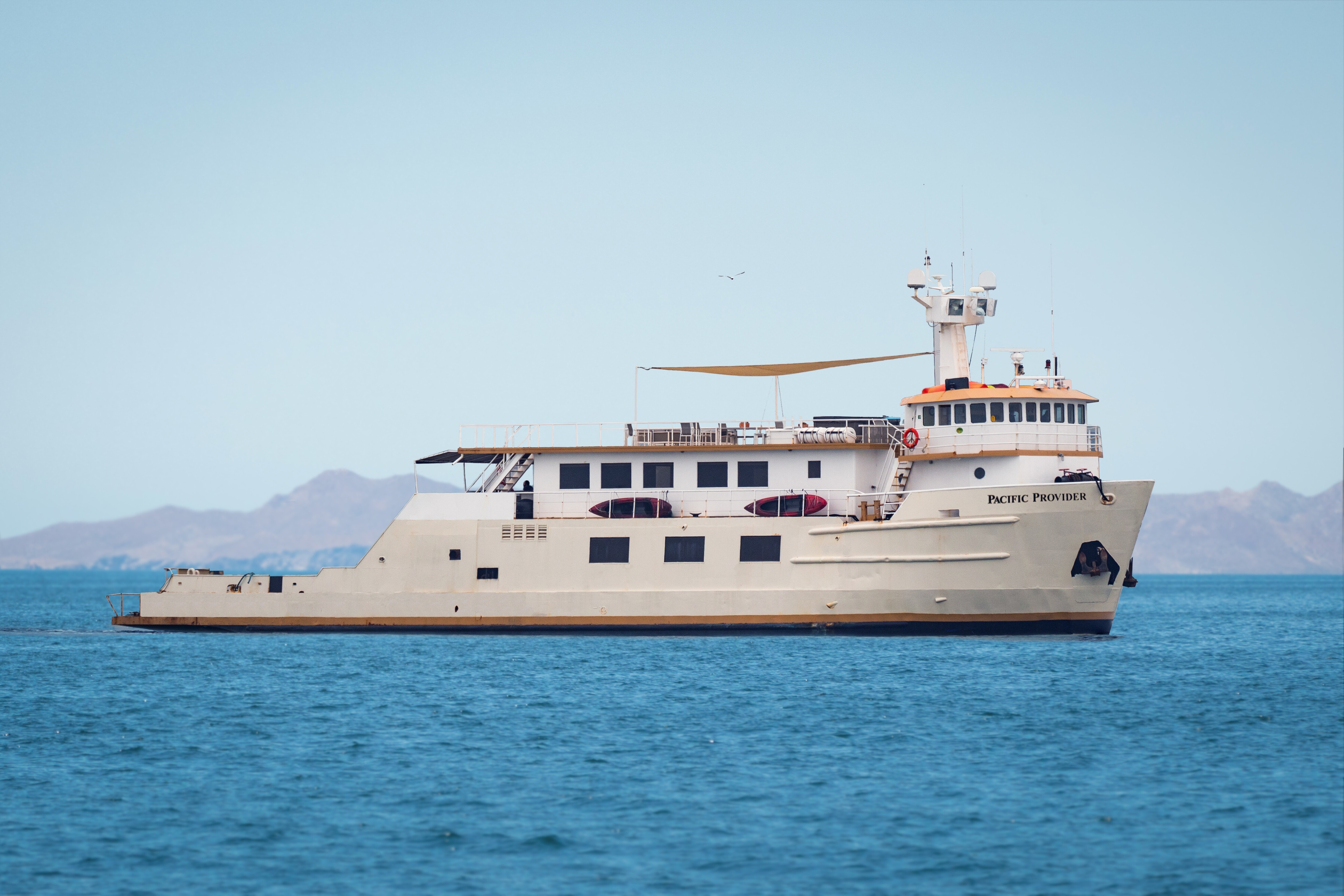 Aboard PACIFIC PROVIDER a 157ft (47.85m) luxury motor yacht for Sale available with Fraser Yachts, built by BLOUNT MARINE in 1978