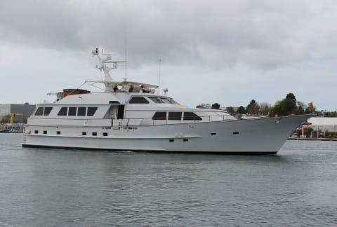 Aboard GOLDEN ROSE a 92ft (28.04m) luxury motor yacht , built by ORTONA NAVI in 1989