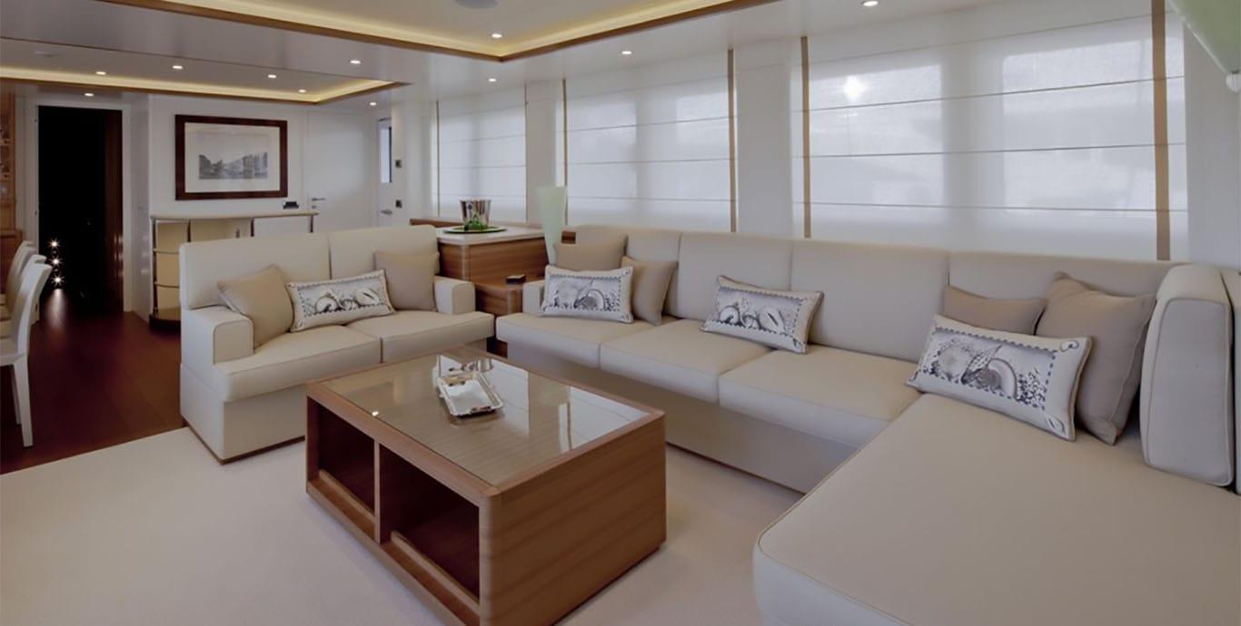 Aboard 3D a 95ft (28.95m) luxury motor yacht , built by CANTIERE DELLE MARCHE in 2013